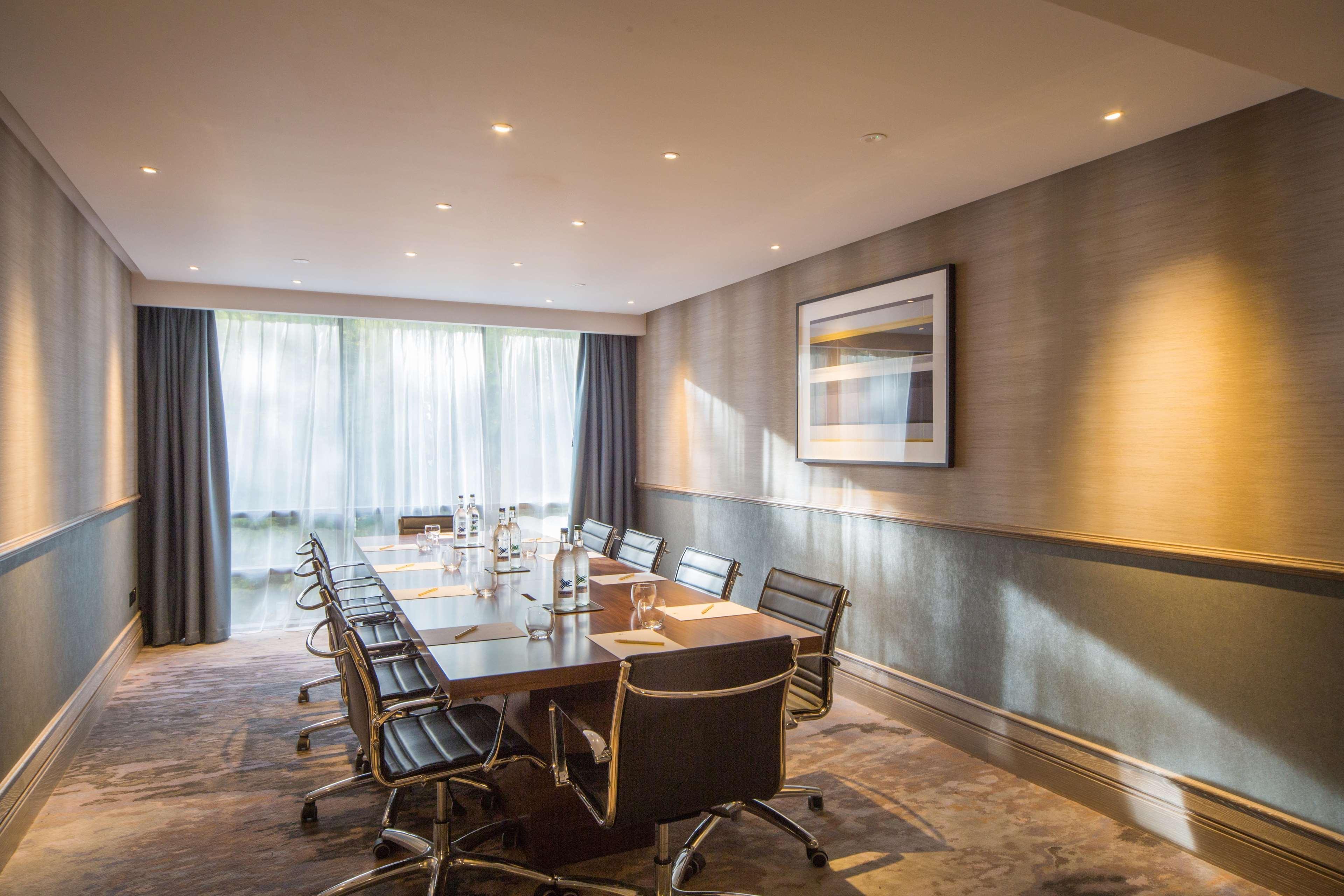 Doubletree By Hilton London Kingston Upon Thames Hotel Kingston upon Thames  Kültér fotó