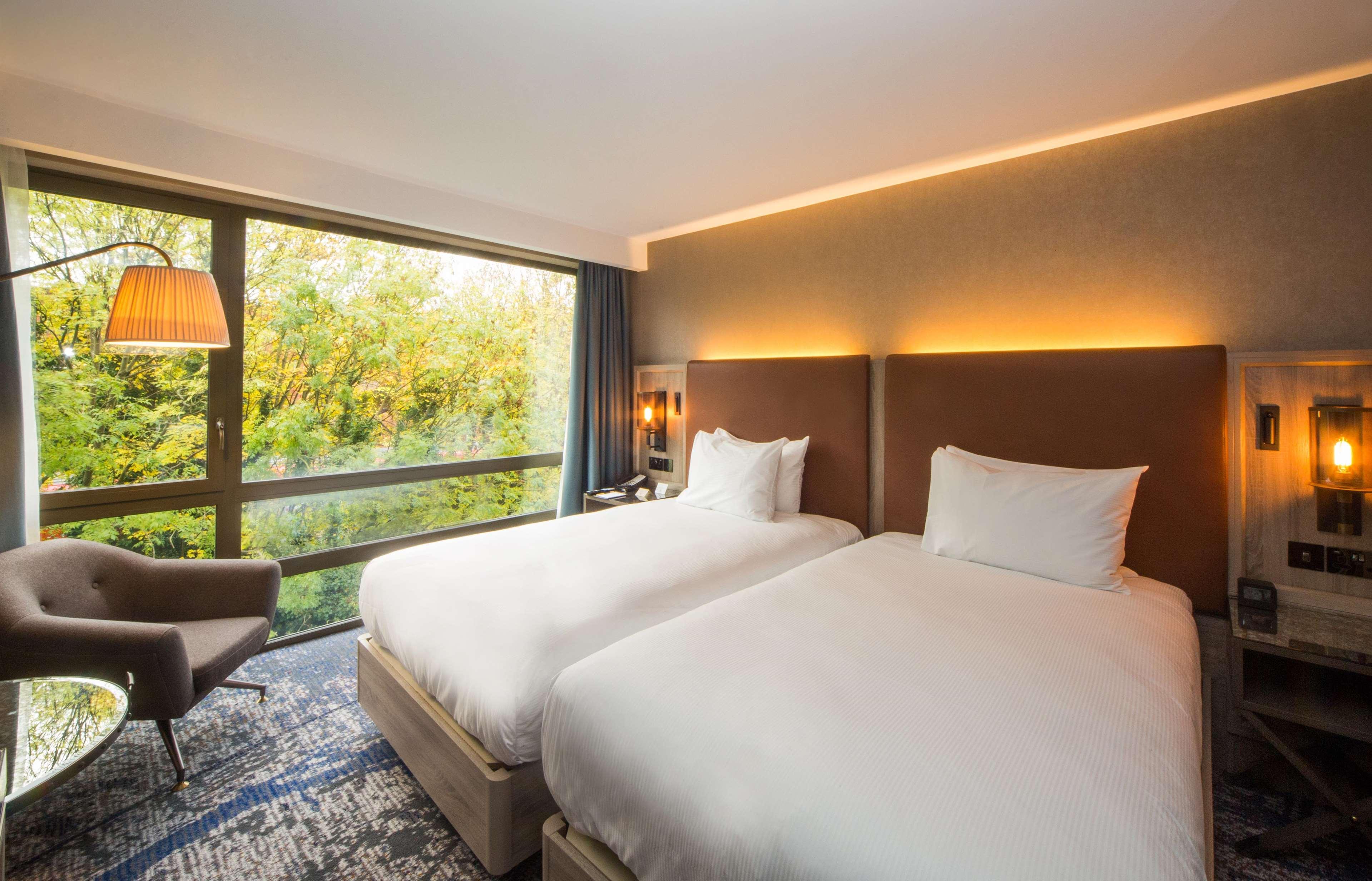 Doubletree By Hilton London Kingston Upon Thames Hotel Kingston upon Thames  Kültér fotó