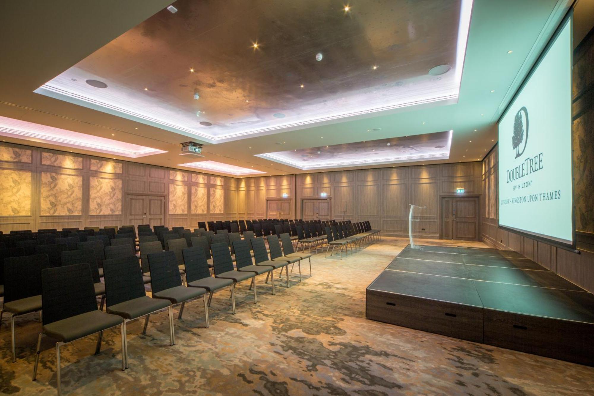 Doubletree By Hilton London Kingston Upon Thames Hotel Kingston upon Thames  Kültér fotó