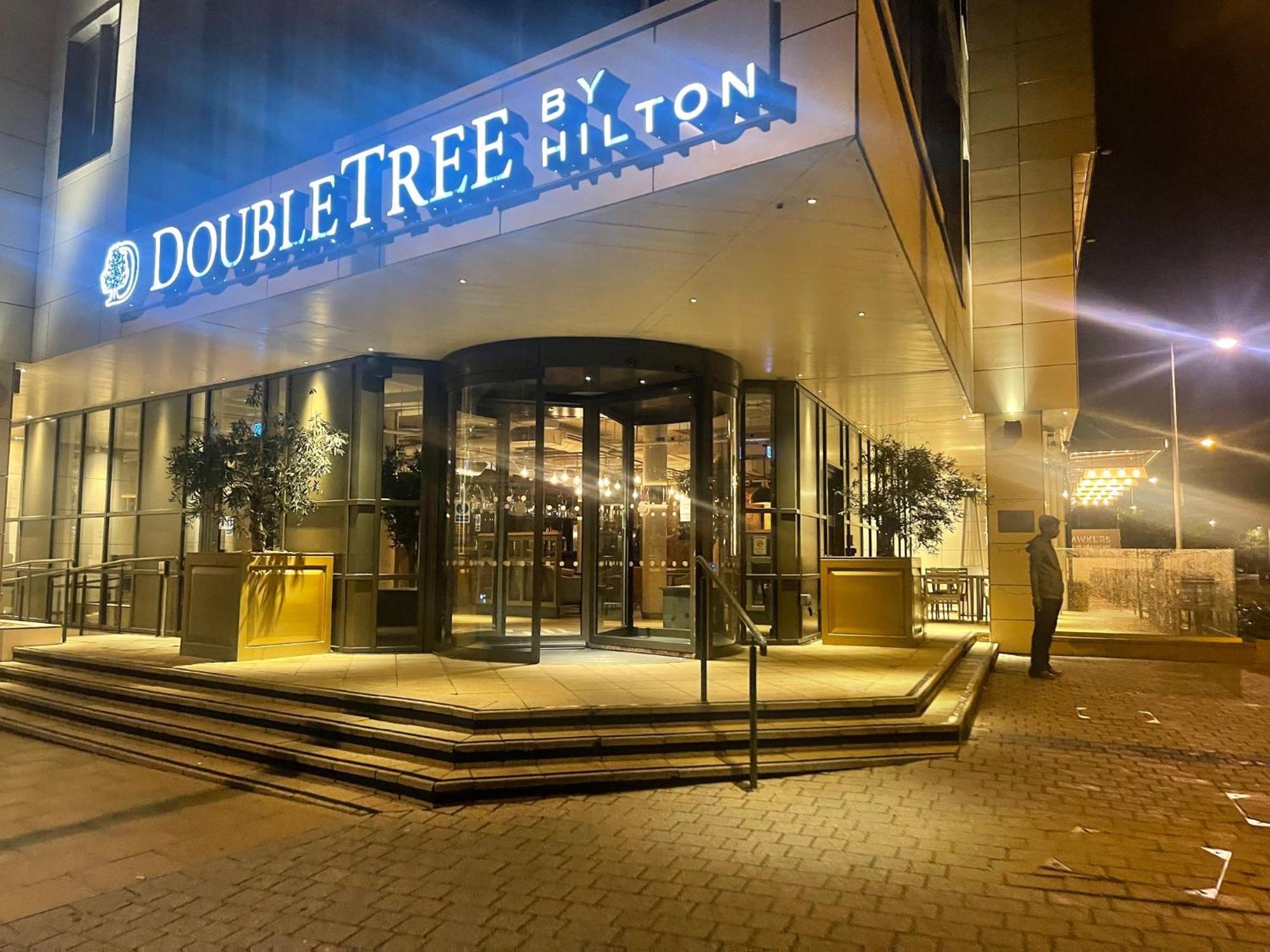 Doubletree By Hilton London Kingston Upon Thames Hotel Kingston upon Thames  Kültér fotó